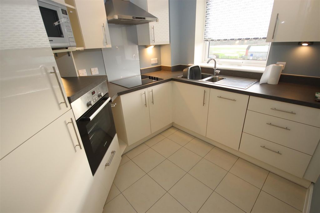 Property photo 3 of 12 Img_6869.Jpg