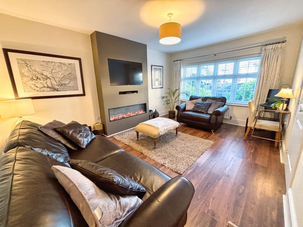 Property photo 3 of 23 Photo 9