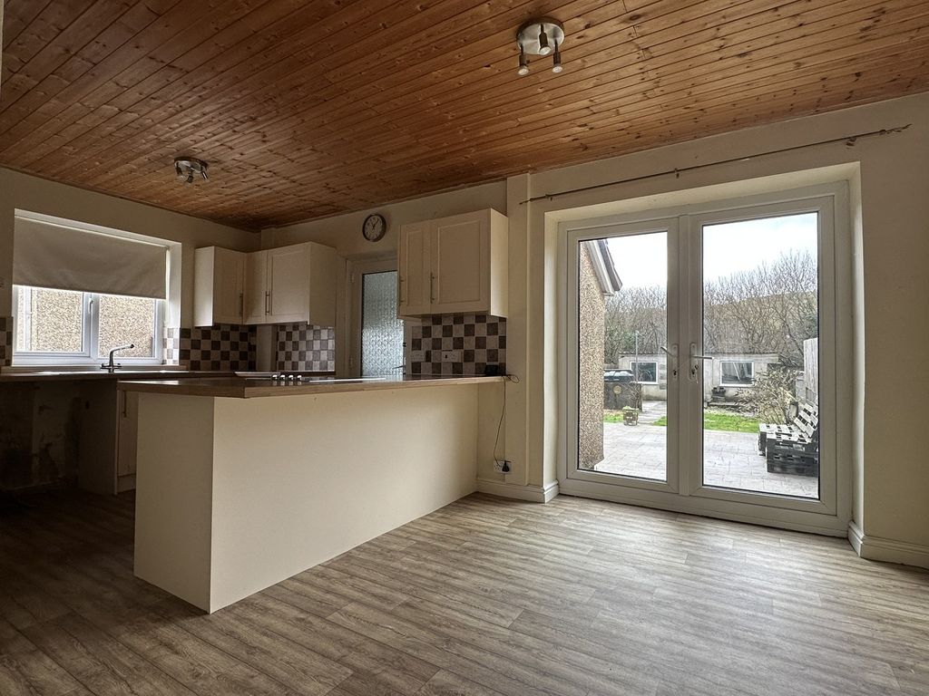 Property photo 3 of 16 Not Specified