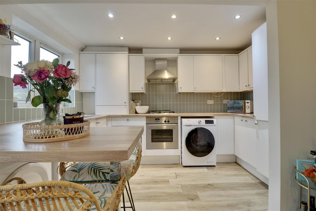 Property photo 3 of 20 7Dbe6622-2Ae4-4124-Abc3-52F9E1Cf966C_1_201_A.Jpeg