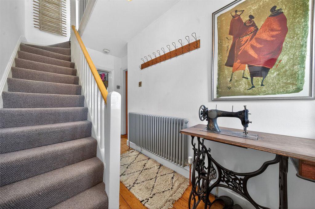 Property photo 2 of 20 Picture No. 30