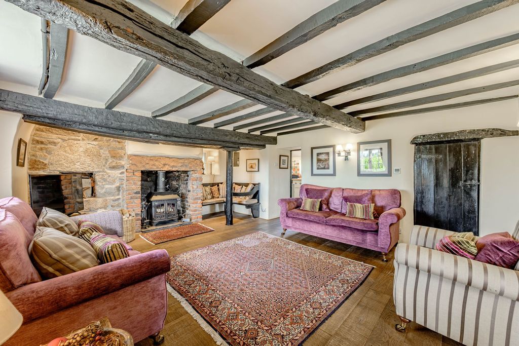Property photo 2 of 71