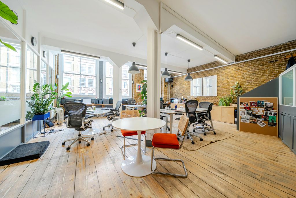 Property photo 1 of 14 137232010690A7Ecb8c05B.Jpg