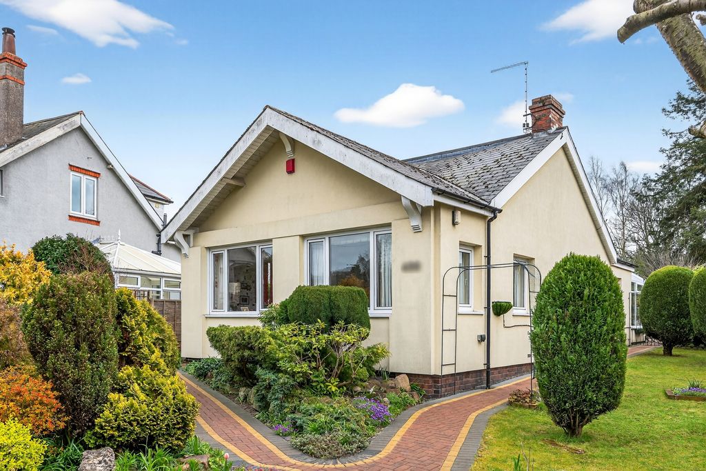 Property photo 2 of 26