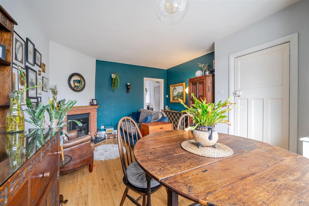 Property photo 3 of 21 1419242-2-699Ec5813Adde.Jpg