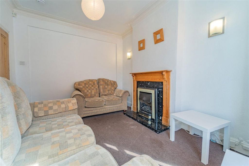 Property photo 3 of 19 Picture No. 06