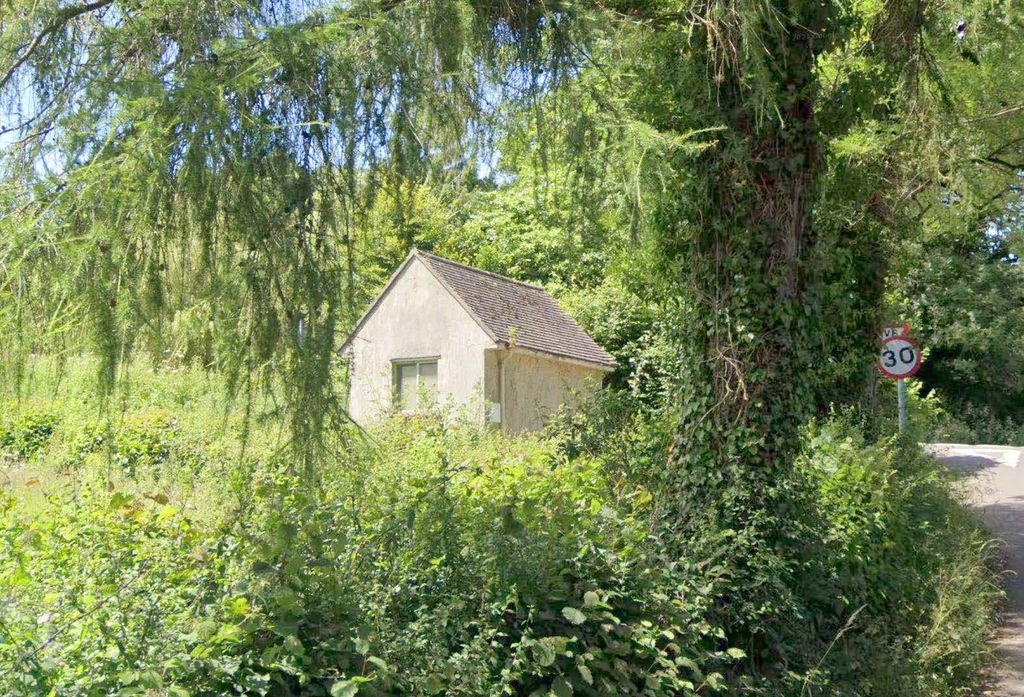 Property photo 1 of 7