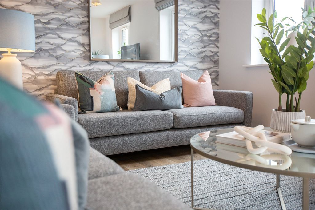 Property photo 3 of 6 Show Home