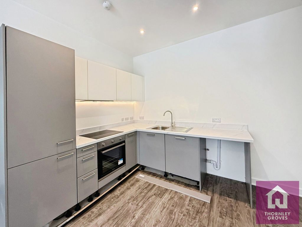 Property photo 2 of 19 Pbox-Img.Jpg