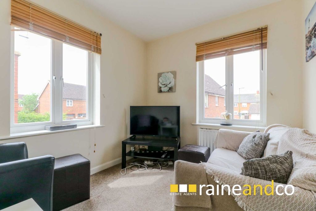 Property photo 2 of 14