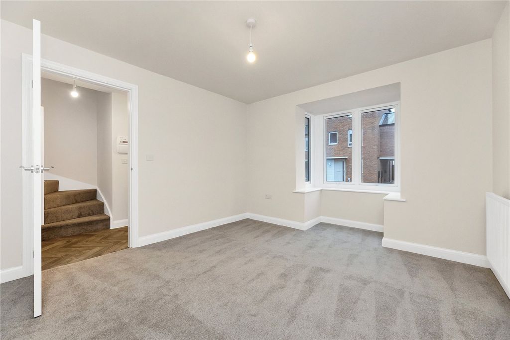 Property photo 3 of 18 Picture No. 08