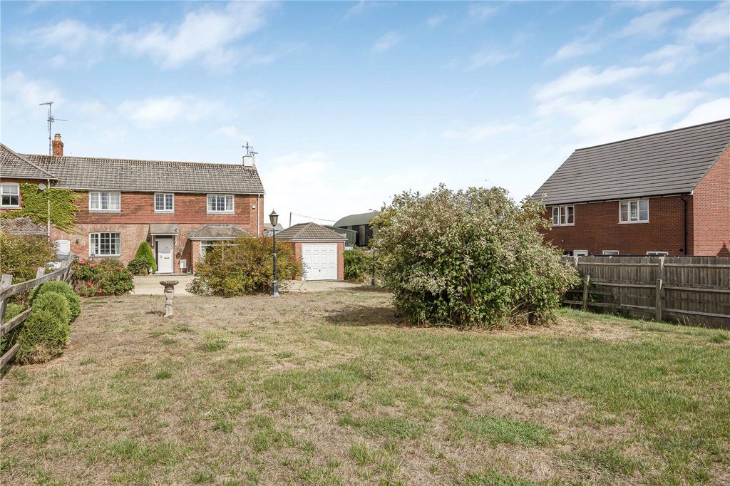 Property photo 1 of 16 Picture No. 13