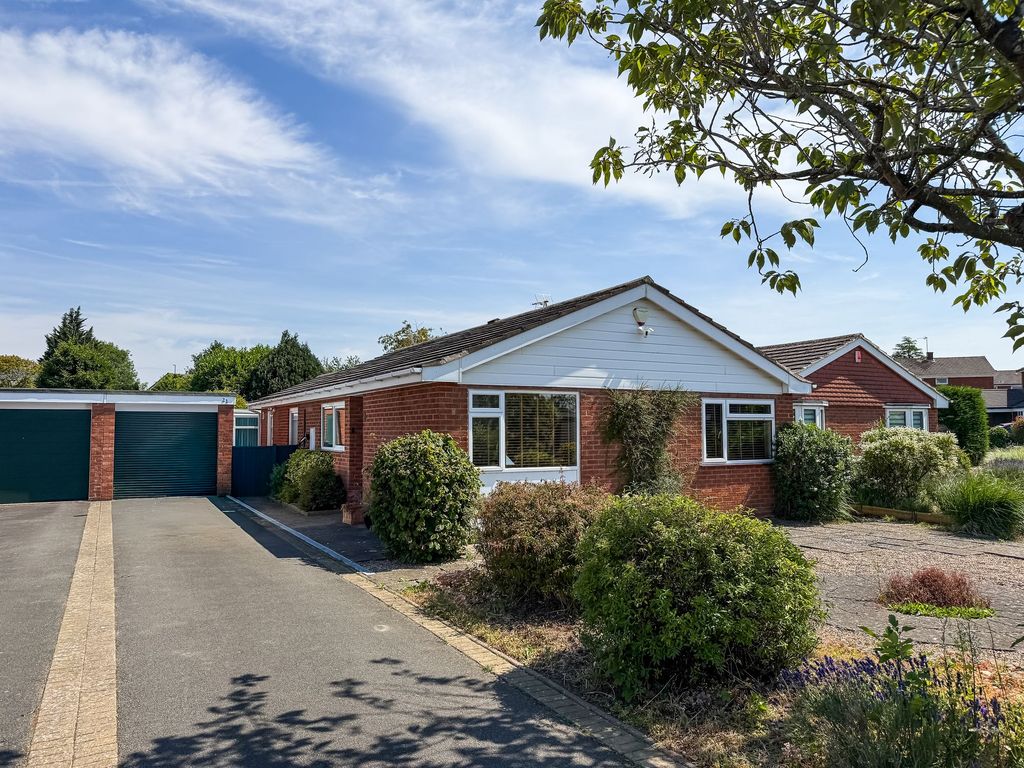 Property photo 1 of 17