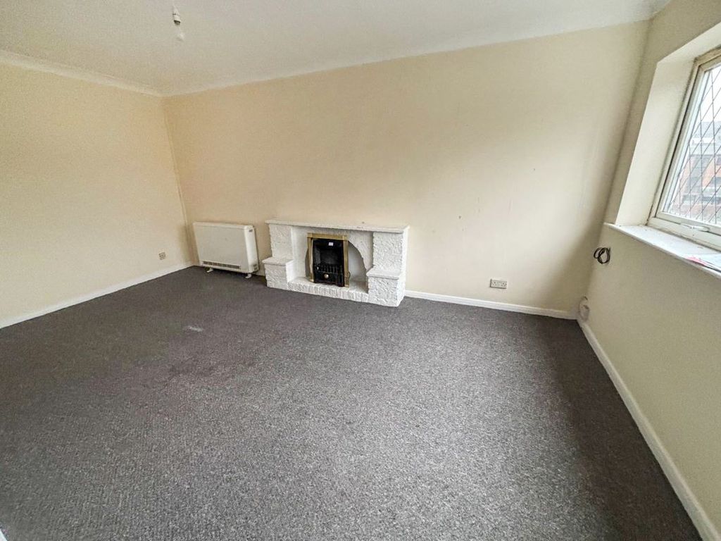 Property photo 3 of 8 Image 3