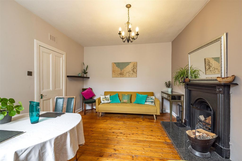 Property photo 3 of 15 5 Kilknowe Earlston 19.Jpg
