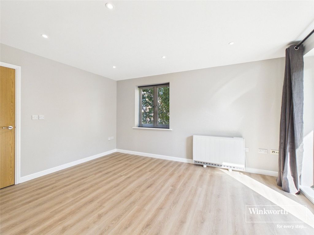 Property photo 3 of 13 Picture No. 21