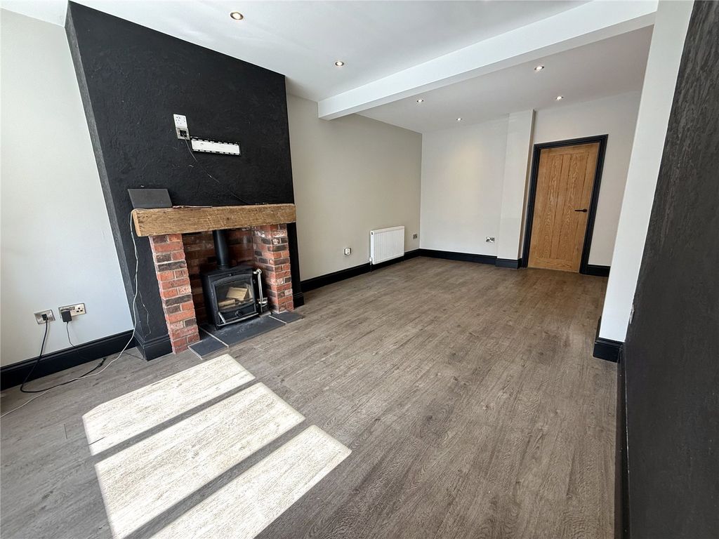 Property photo 3 of 17 Picture No. 05
