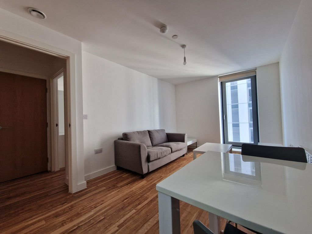 Property photo 3 of 6