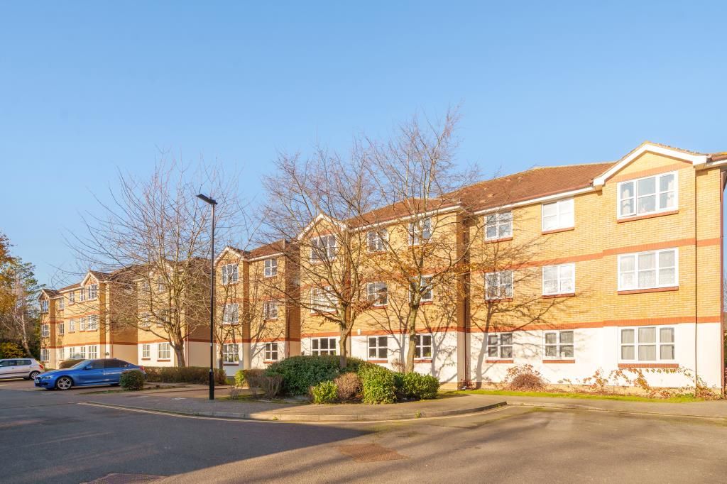 Property photo 1 of 17 External