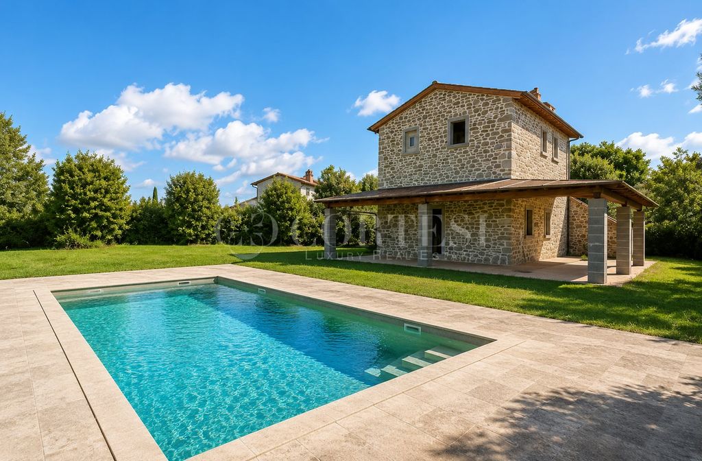 Property photo 1 of 27 Stone Country House To Be Finished With Private Pool In The Heart Of Val di Chiana