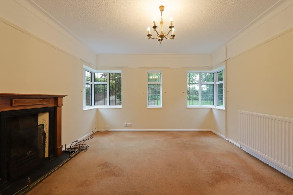 Property photo 3 of 26 Living Room