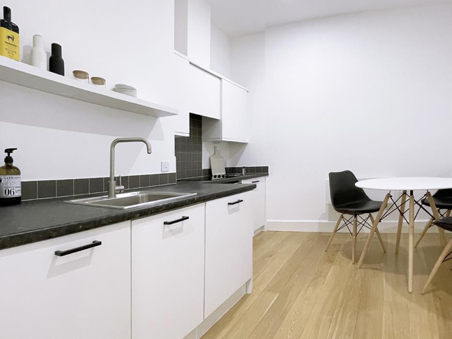 Property photo 2 of 20 8 Hardwick House 19.Jpg