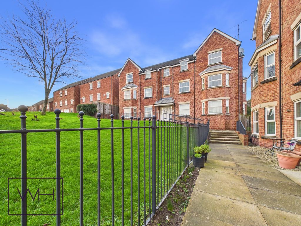 Property photo 1 of 20 Cam04980G0-Pr0113-Still023