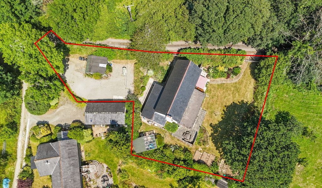 Property photo 3 of 17 Boundary