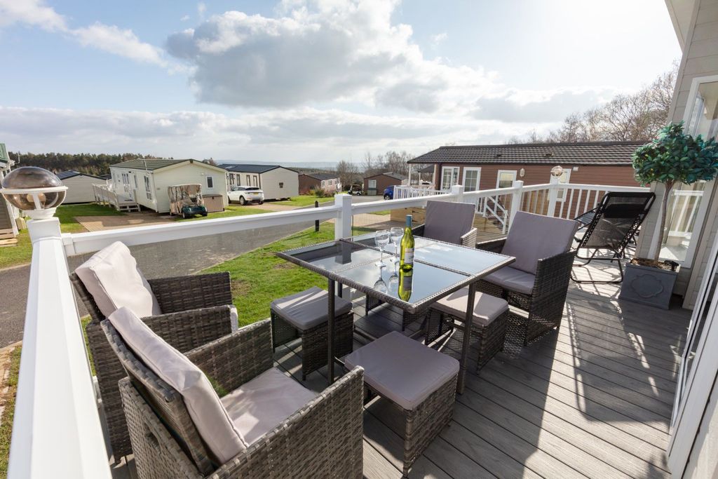 Property photo 2 of 32