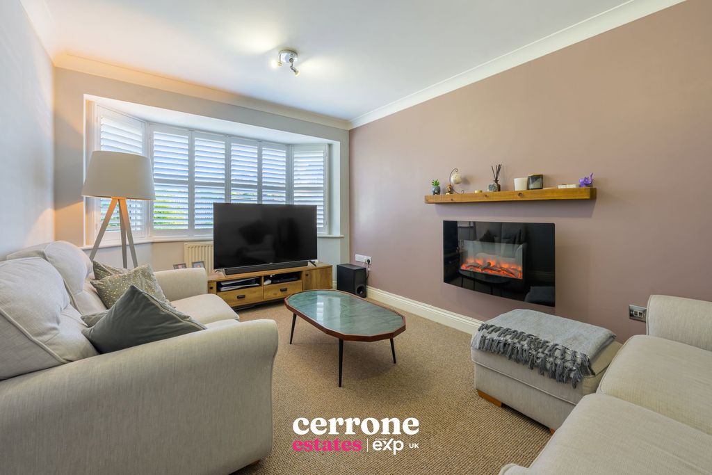 Property photo 3 of 21