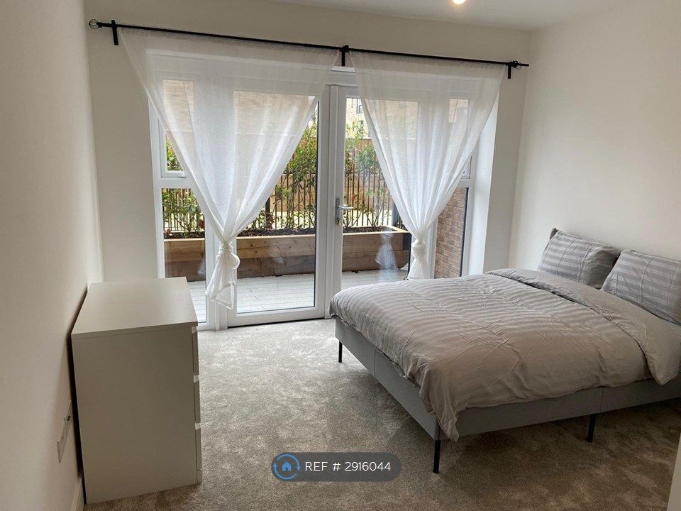 Property photo 3 of 12