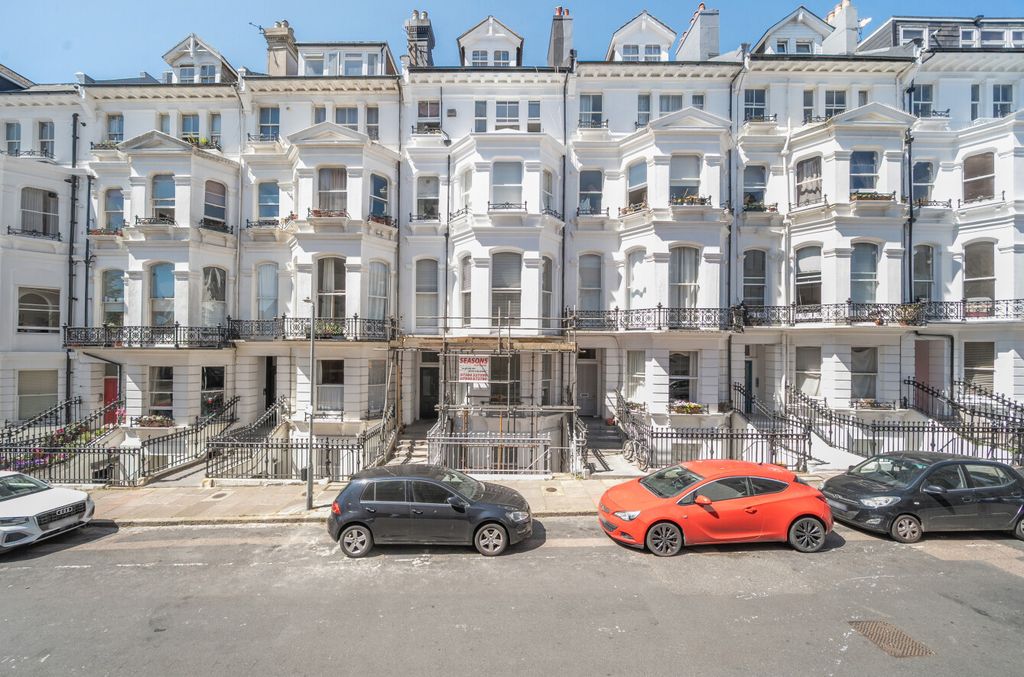 Property photo 1 of 13 2-6A75d805d9dc3-1...