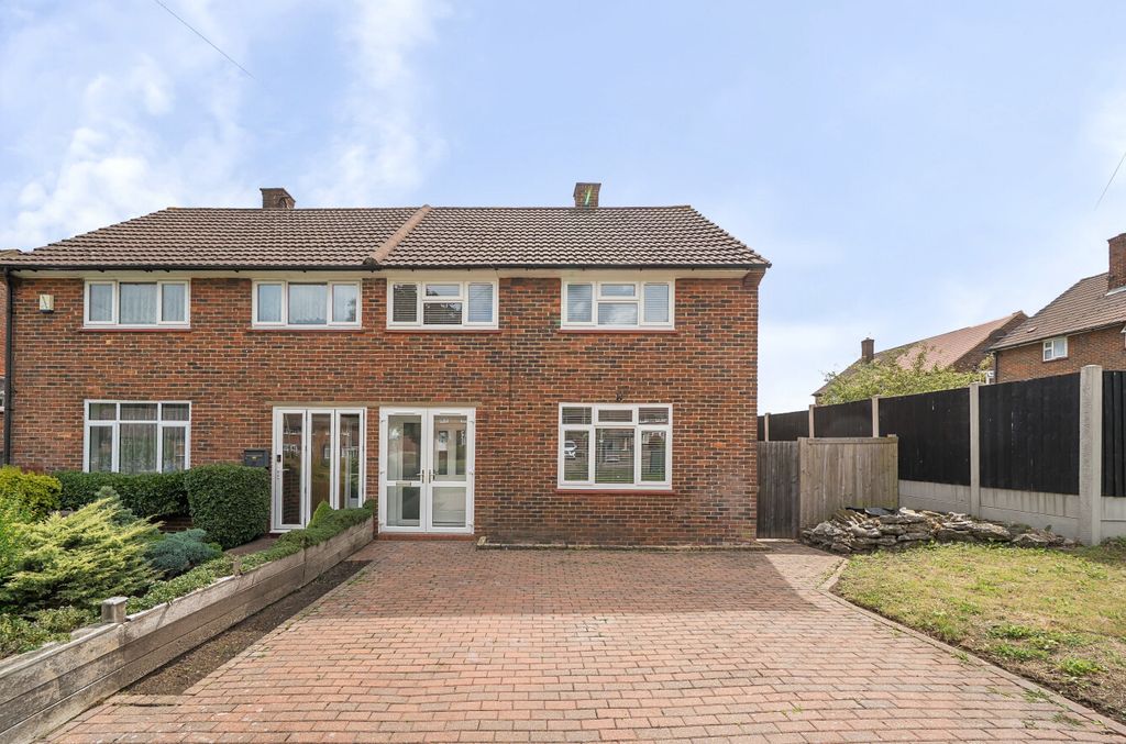 Property photo 1 of 21 1326337-20-687F77...