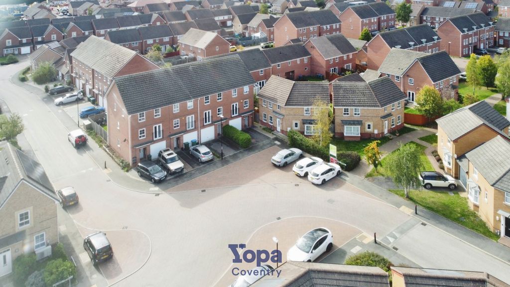 Property photo 2 of 23 E797B936-Front 202.Jpg