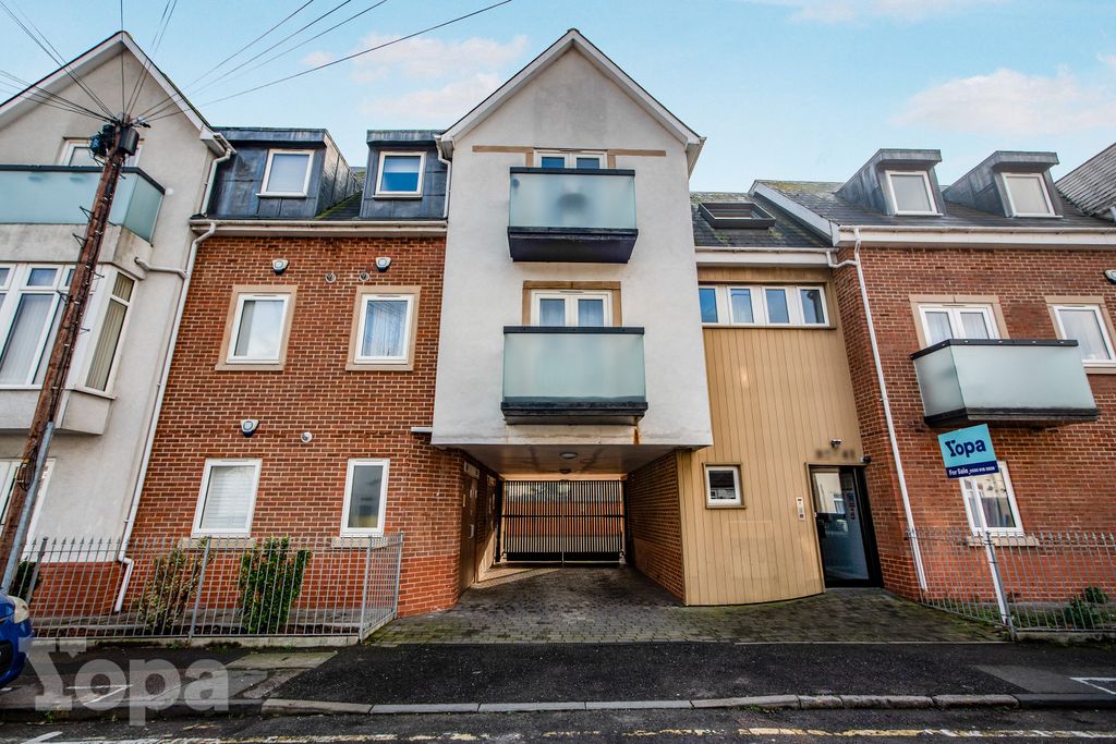 Property photo 1 of 20 Photo #1