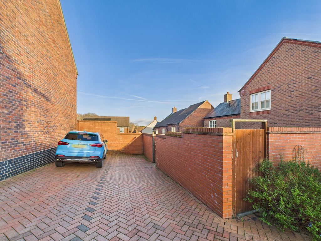 Property photo 3 of 21 Photo 20