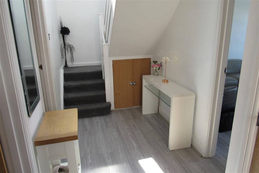 Property photo 3 of 29 Entrance Hall ( Main Entrance Door To Side )