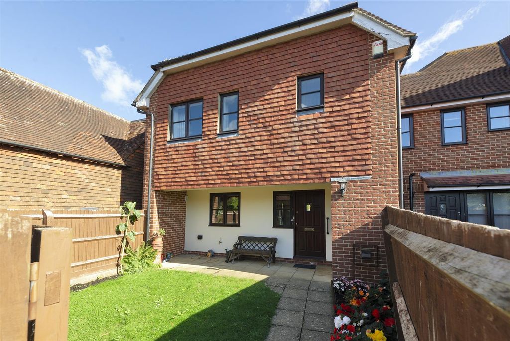 Property photo 1 of 19 18.Jpg