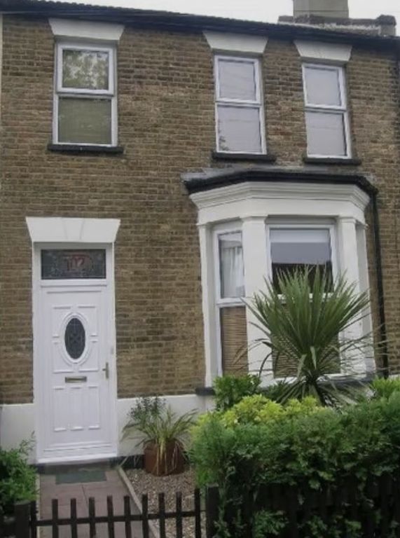 Property photo 1 of 6
