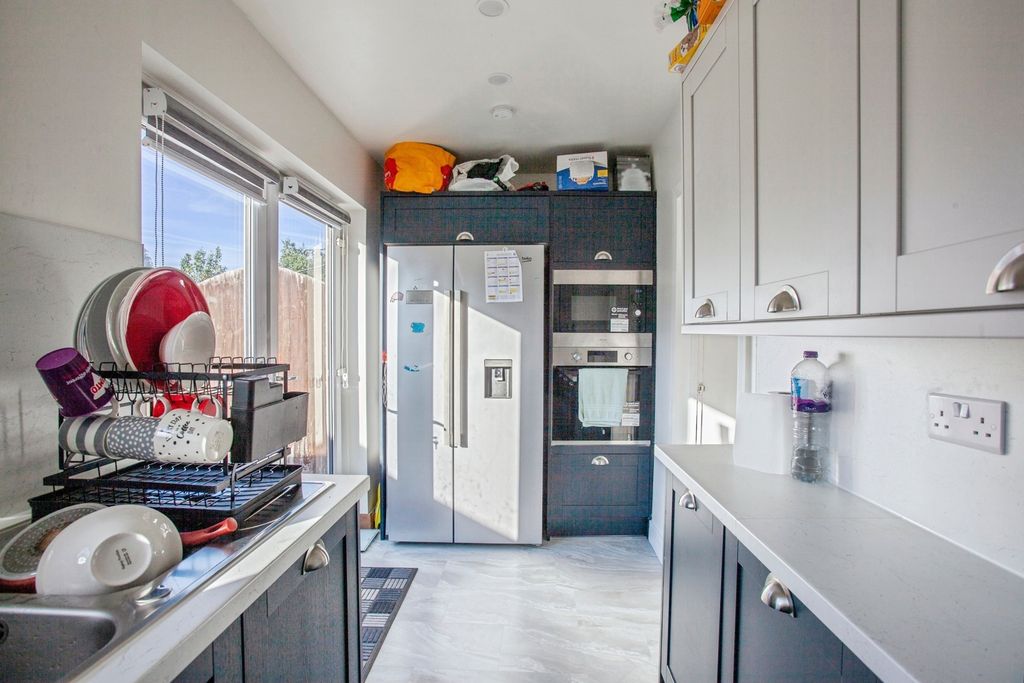 Property photo 3 of 17 Photo