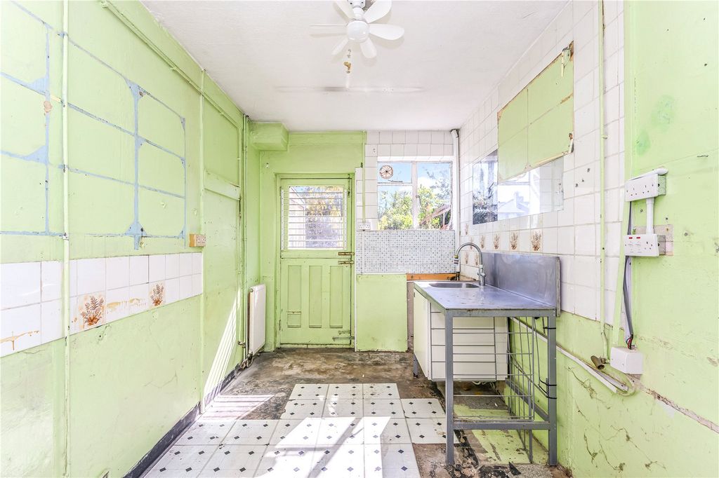 Property photo 3 of 12 Kitchen/Diner