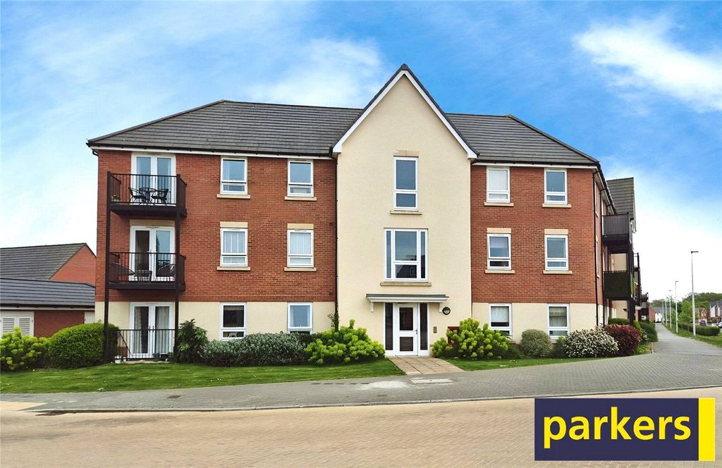 Property photo 1 of 10 Front