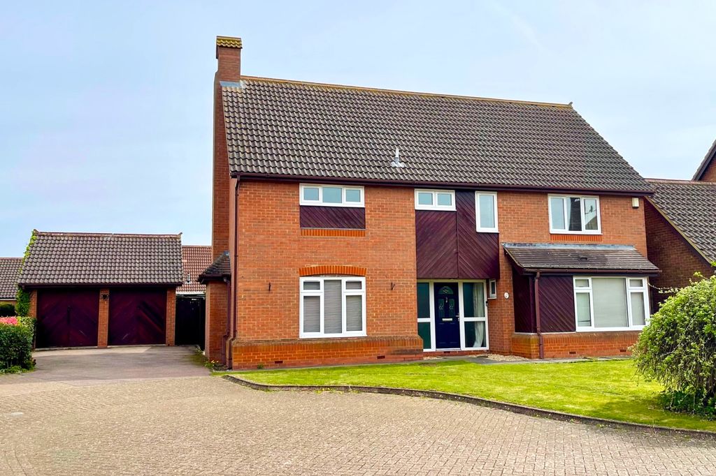 Property photo 1 of 27 Front