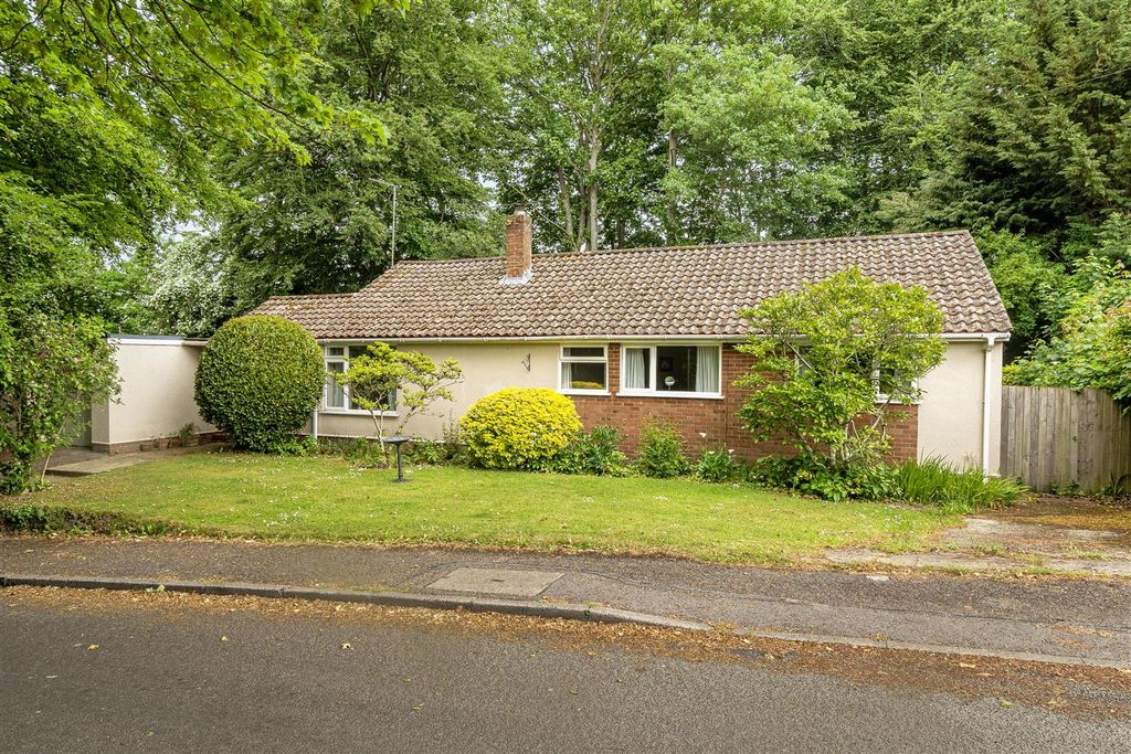 Property photo 1 of 20 1465282-1-6A0d9827A20Ed.Jpg