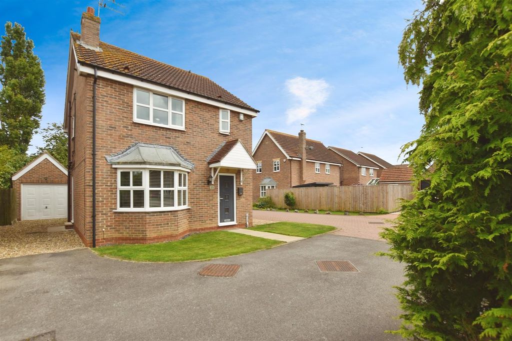 Property photo 1 of 20 d181Dccd-Front.Jpg