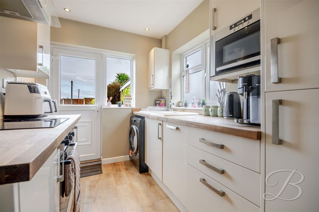 Property photo 3 of 23 Ccltd-7.Jpg