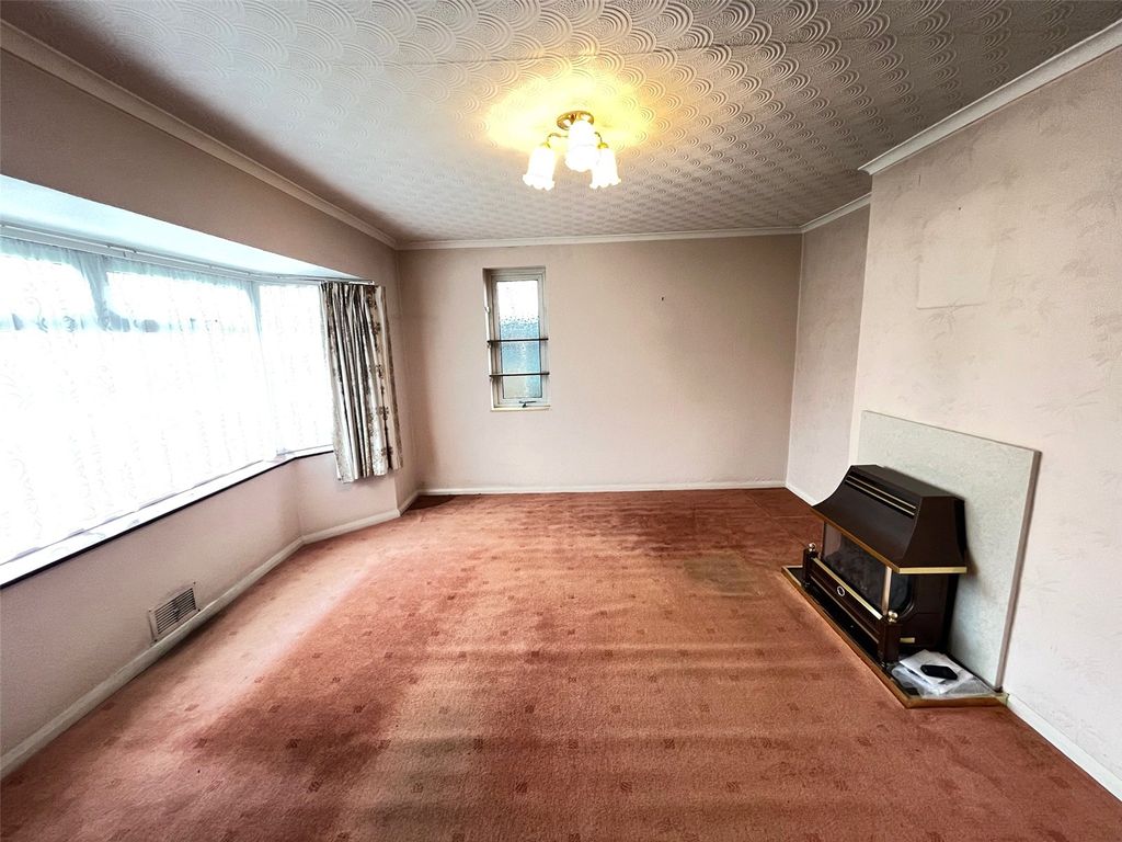 Property photo 2 of 17 Picture No. 13