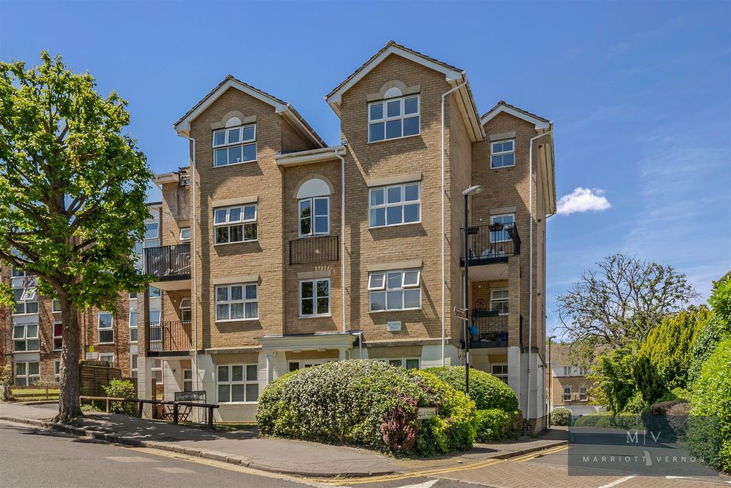 Property photo 1 of 13 St. James Place 8 MV-12.Jpg