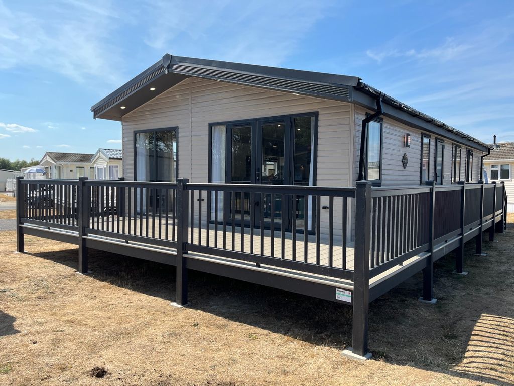 Property photo 1 of 12 5254680