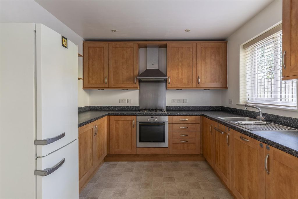 Property photo 3 of 34 Kitchen/ Diner